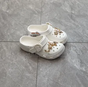 Yeezy Slides Crocs