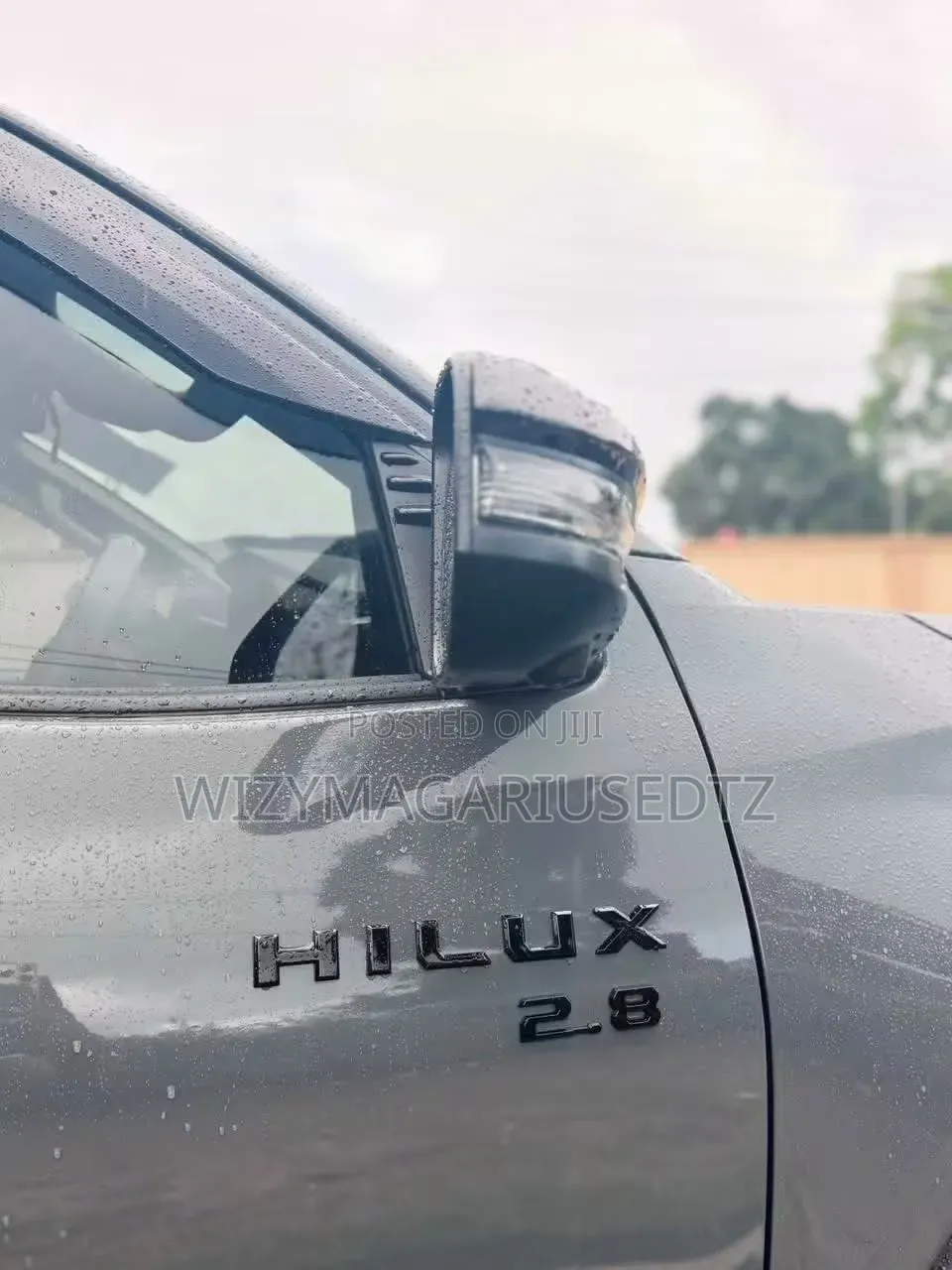 New Toyota Hilux 2025 Burgundy