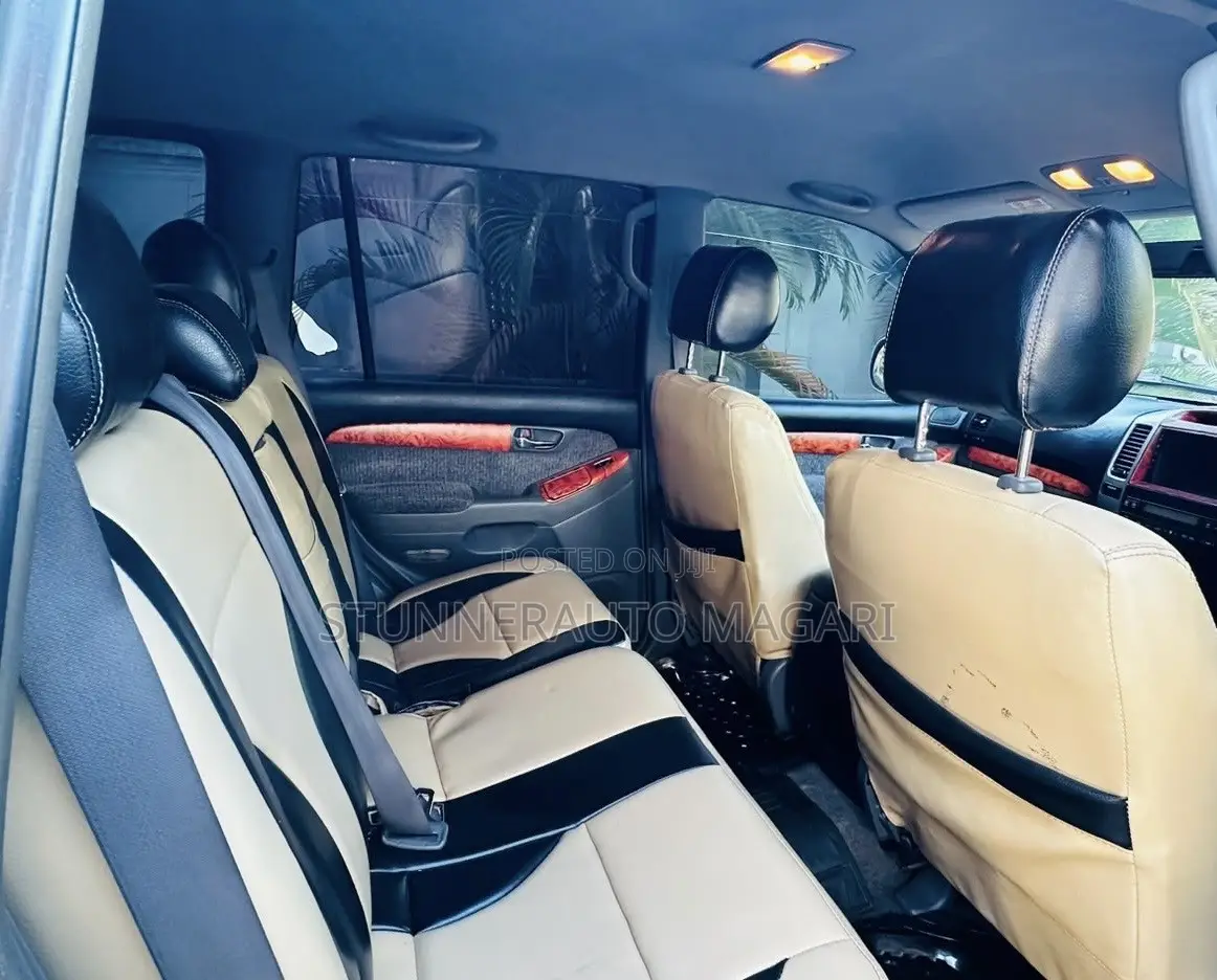 Toyota Land Cruiser Prado 2005 Silver