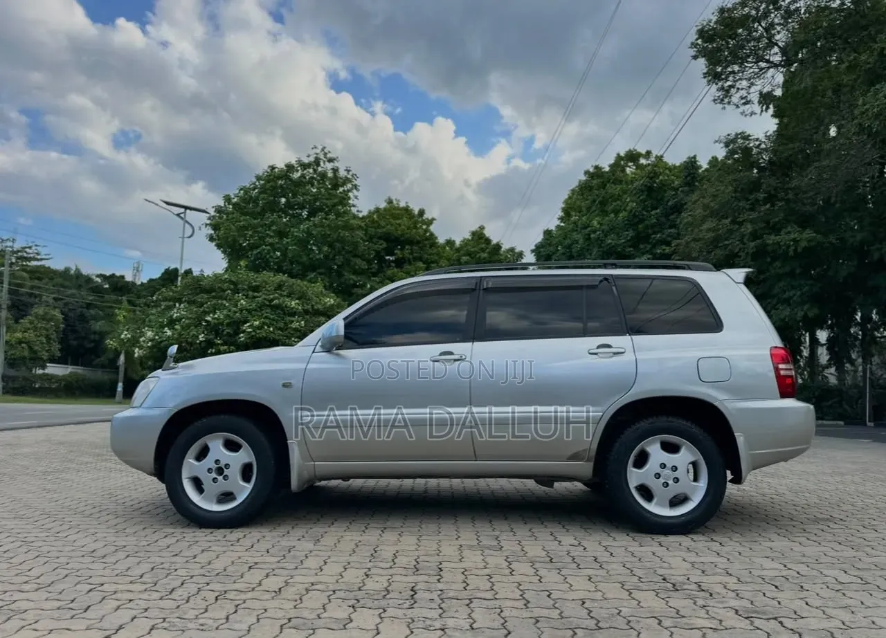 Toyota Kluger 2005 Silver