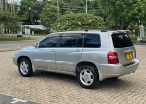Toyota Kluger 2005 Silver