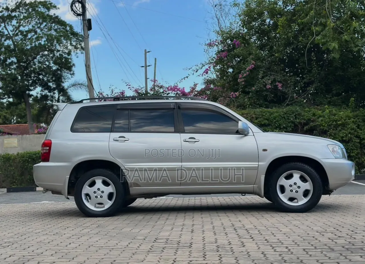 Toyota Kluger 2005 Silver