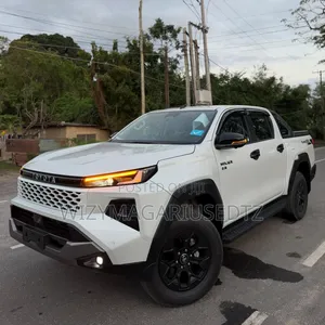 New Toyota Hilux Active (Diesel) 2026 Off white