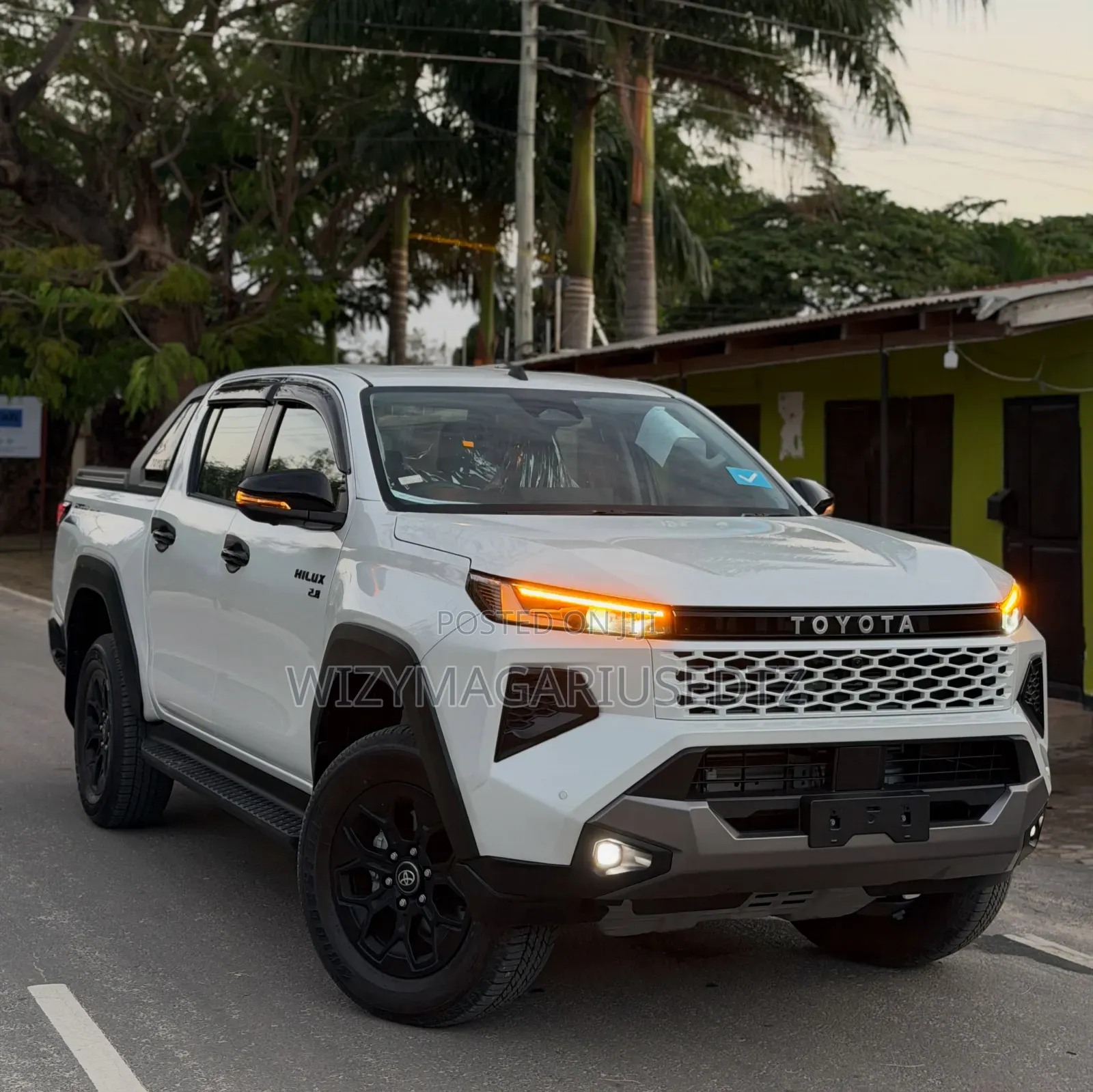 New Toyota Hilux Active (Diesel) 2026 Off white