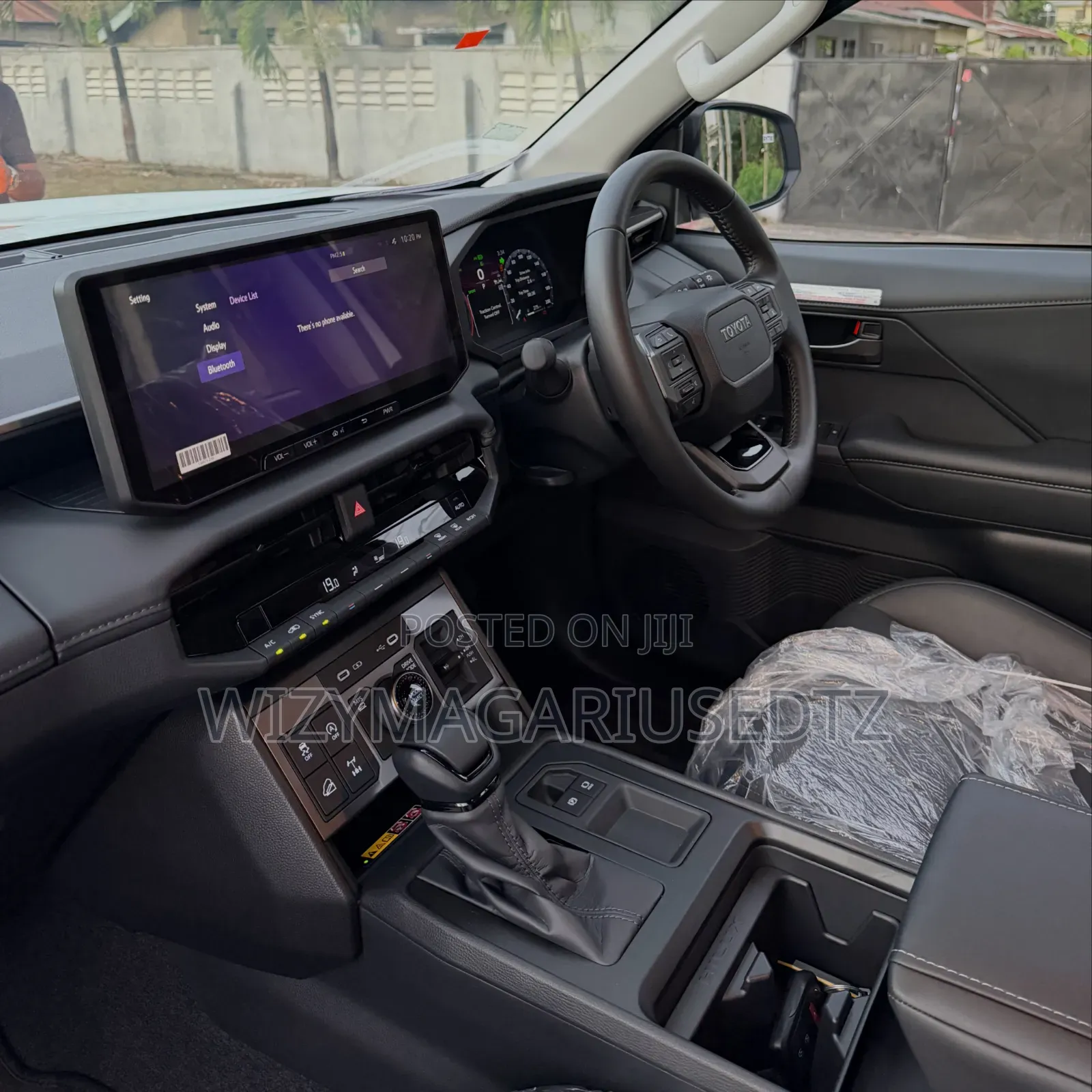 New Toyota Hilux Active (Diesel) 2026 Off white