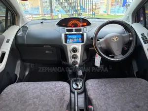 Toyota Alphard 2008 Silver