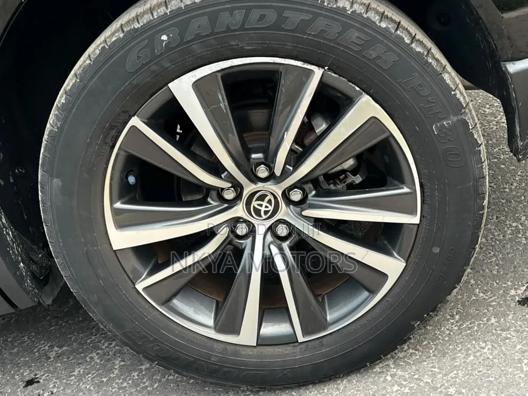 Toyota Harrier 2022 Black