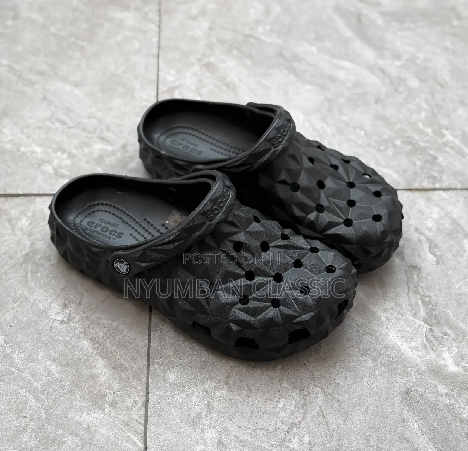 Crocs Classic Geometric Clog