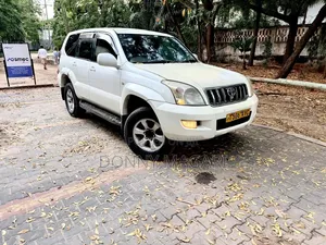 Toyota Land Cruiser Prado 2006 White