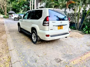 Toyota Land Cruiser Prado 2006 White