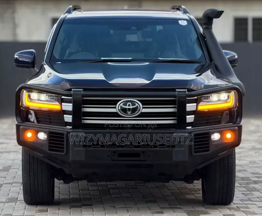 Toyota Land Cruiser LC300 2024 Teal