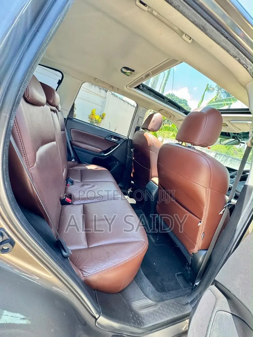 Subaru Forester 2.0XT Premium AWD 2016 Gray
