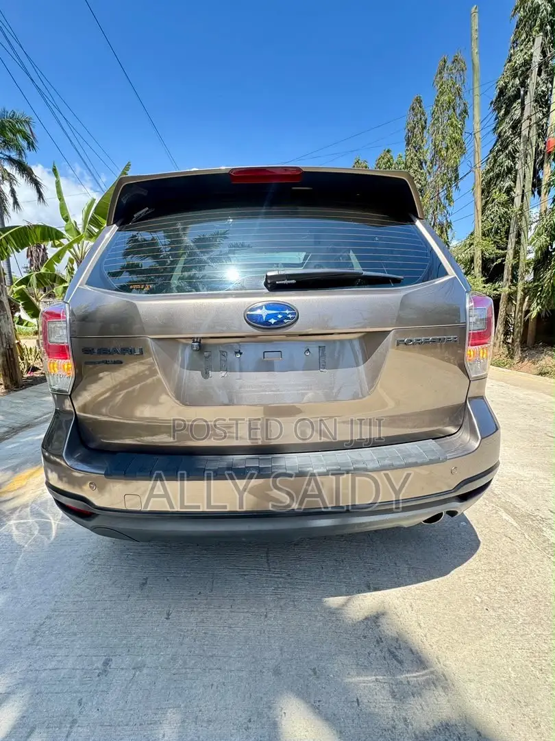 Subaru Forester 2.0XT Premium AWD 2016 Gray