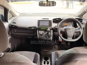 Toyota Wish 2010 Black