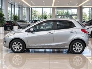 Mazda Demio 2011 Silver