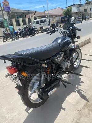 Bajaj Boxer 125 2025 Black