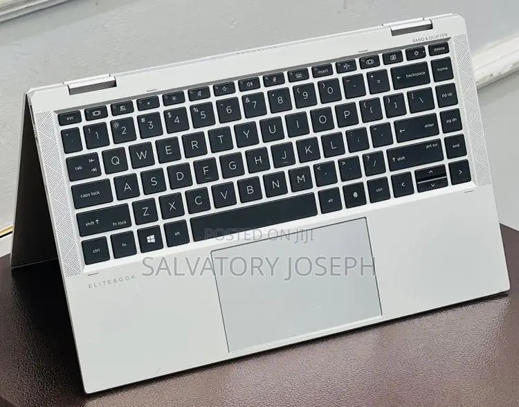New Laptop HP EliteBook 1040 G8 16GB Intel Core i7 SSD 512GB