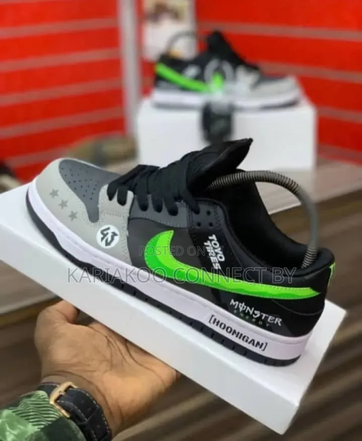 Nike Dunk Low Streetwear Special Edition Sneakers