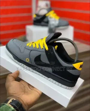 Nike Dunk Low Streetwear Special Edition Sneakers