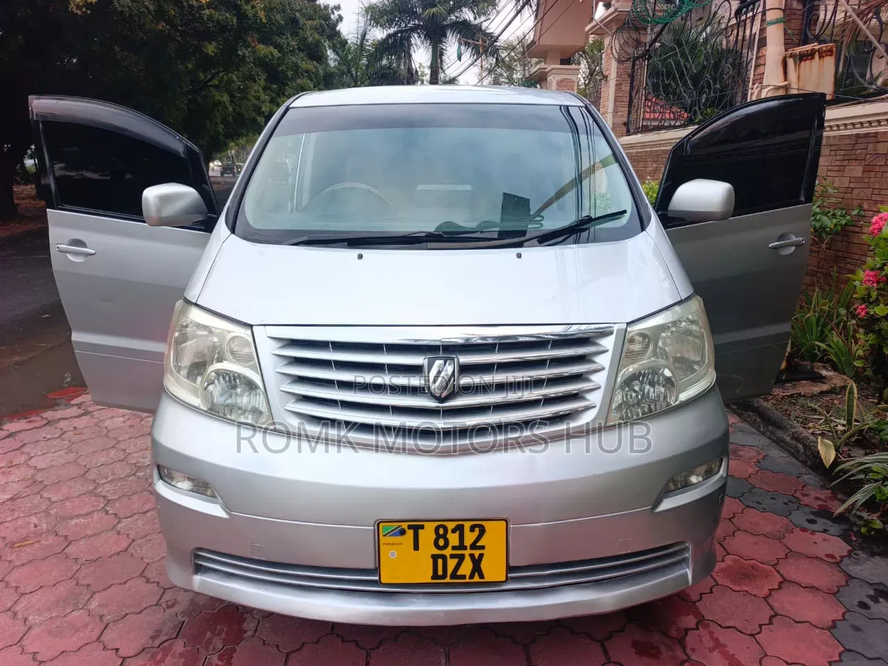 Toyota Alphard 2007 Silver