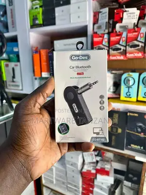 Go-Des Car Bluetooth Music Receiver, 3.5mm AUX, Hands-Free Adapter