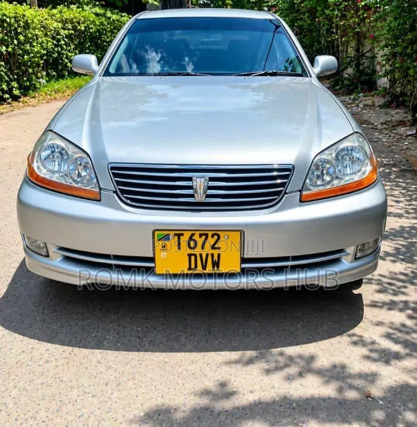 Toyota Mark II 2004 Silver