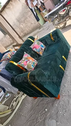 Sofa Za Watu Wawili