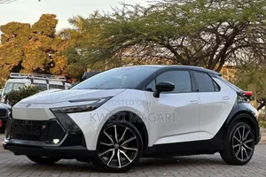 Toyota C-HR 2025 White