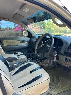Toyota Hilux 2008 Gold