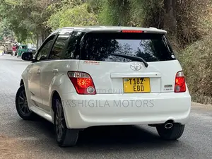 Toyota IST 2006 Pearl