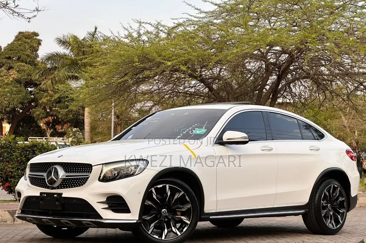 Mercedes-Benz AMG GT 2019 White