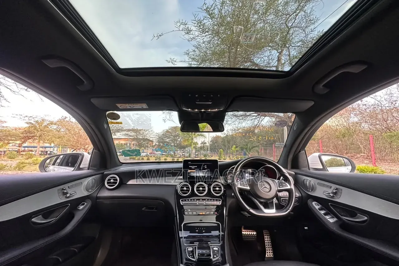 Mercedes-Benz AMG GT 2019 White