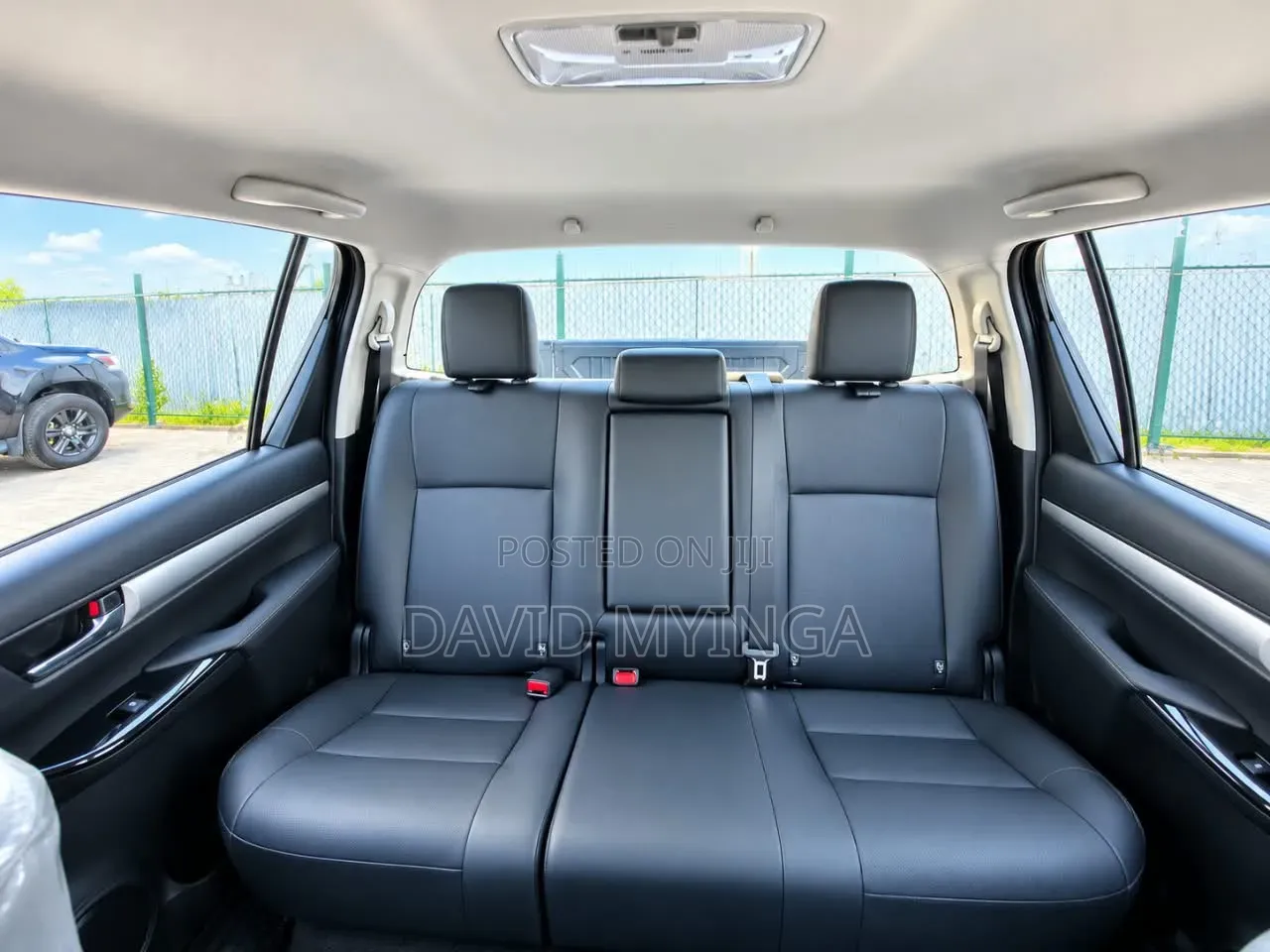 New Toyota Hilux 2025 Gray