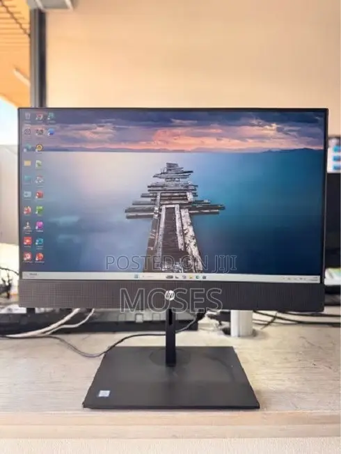 Desktop Computer HP 200 G4 22 All-in-One 8GB Intel Core i3 SSD 512GB