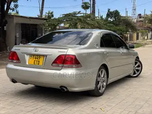 Toyota Crown 2004 Silver