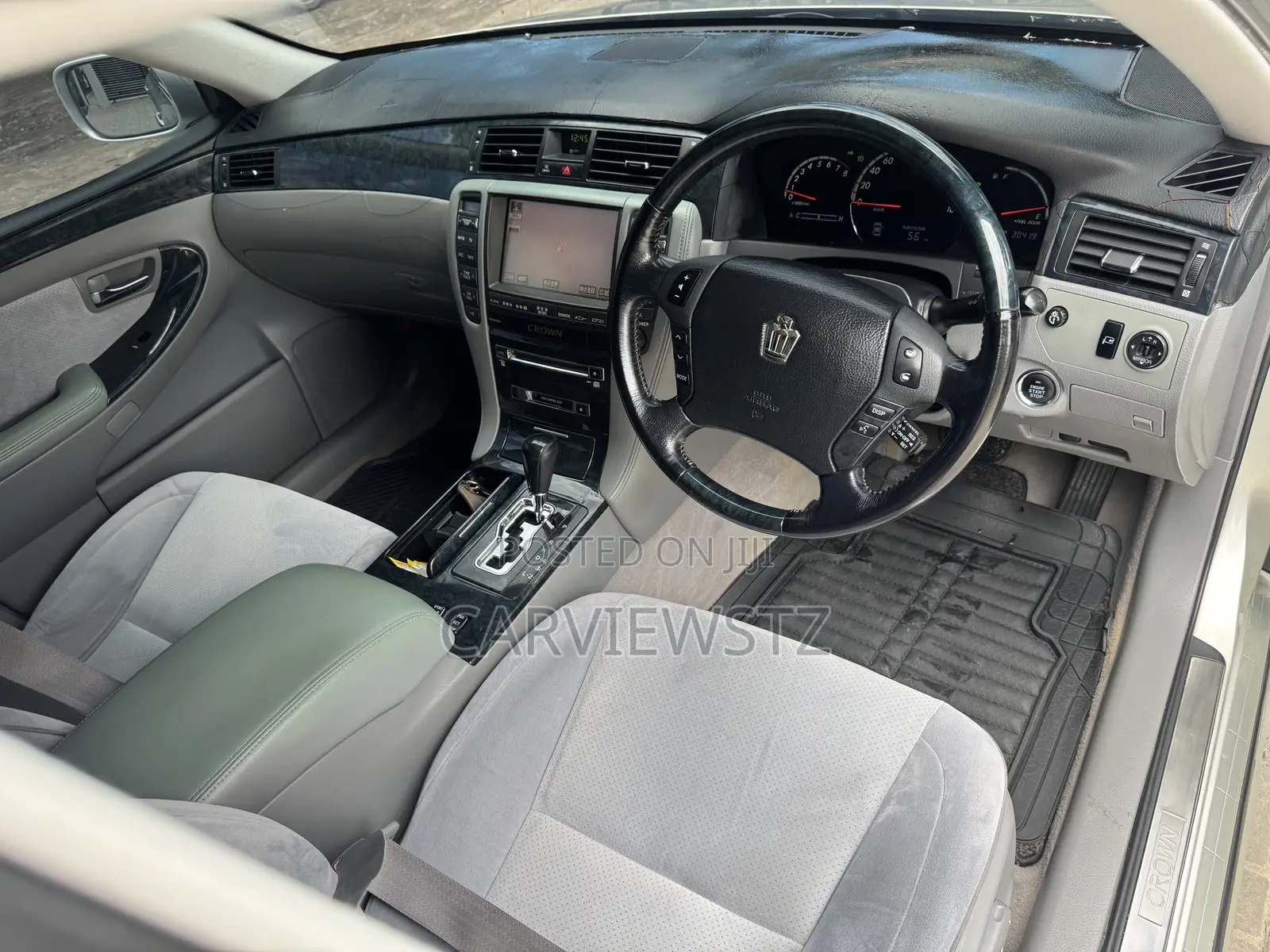 Toyota Crown 2004 Silver
