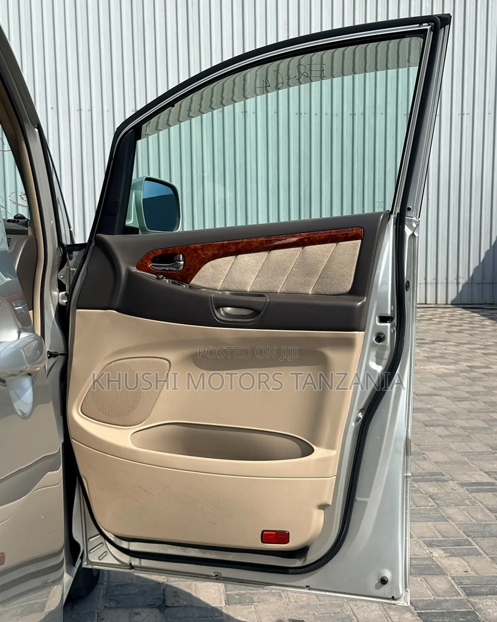 Toyota Alphard 2008 Silver