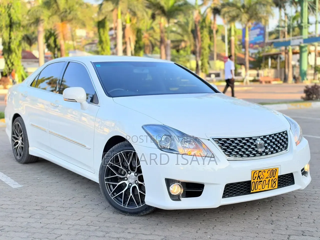 Toyota Crown 2010 White