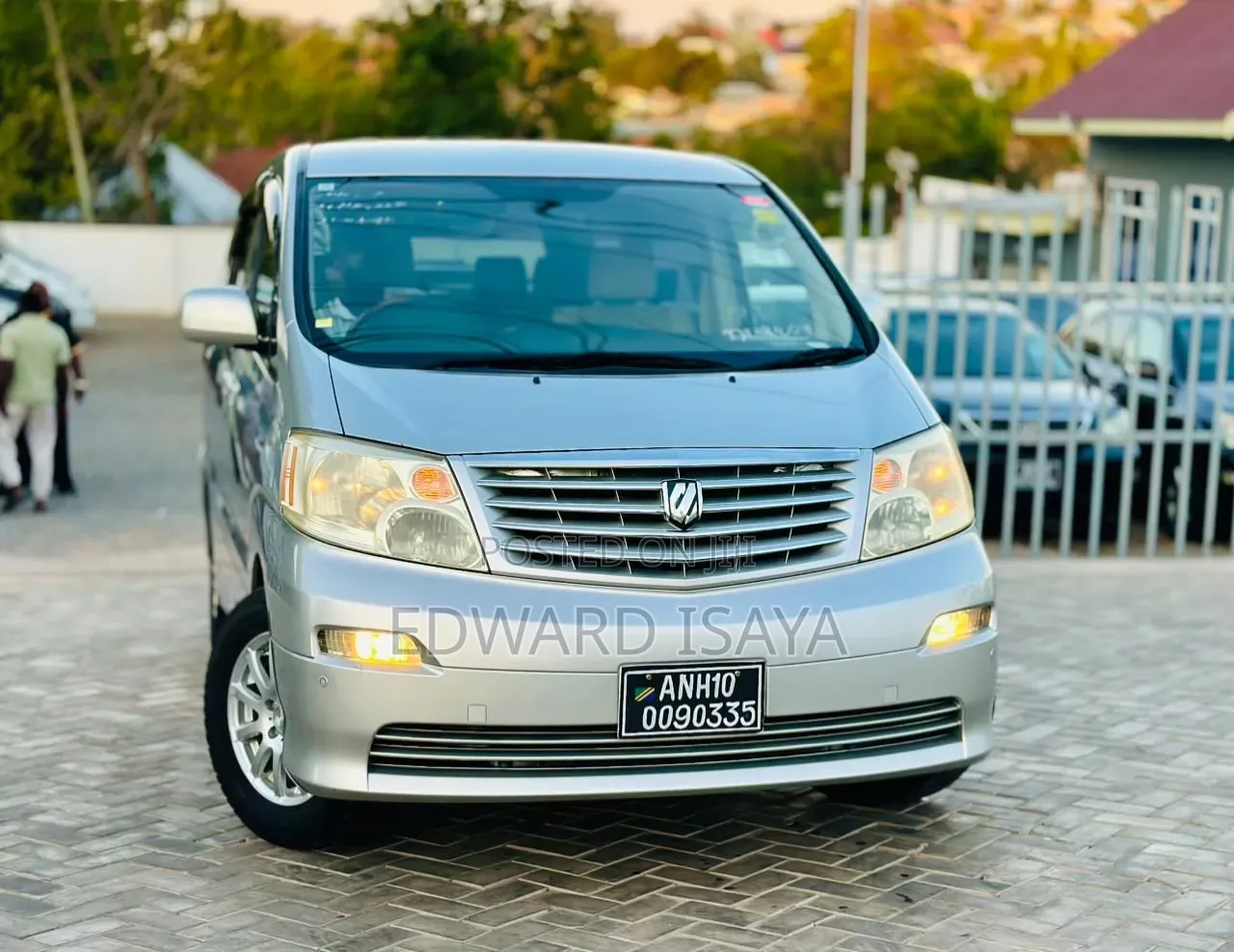 Toyota Alphard 2004 Silver