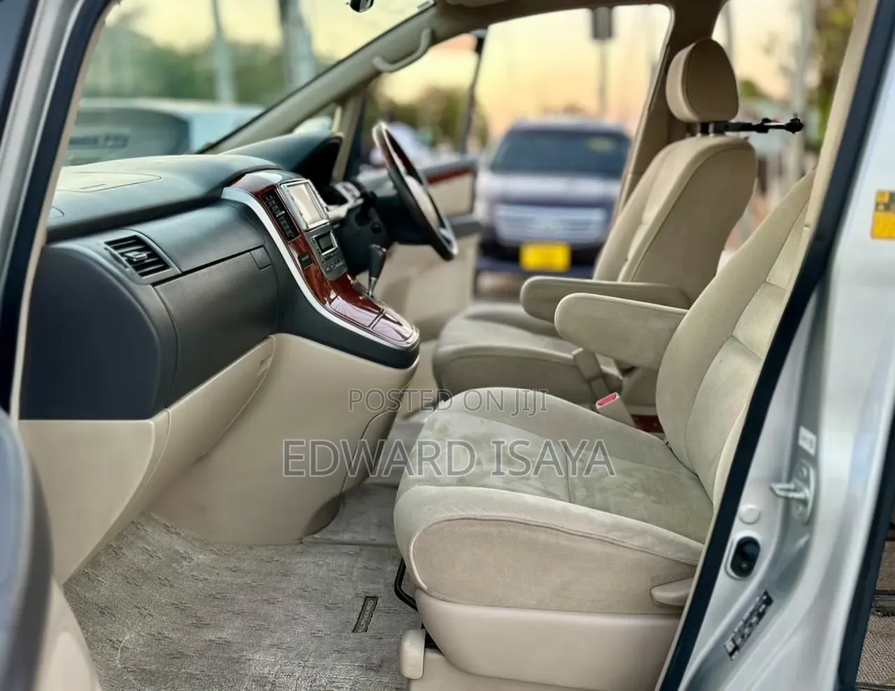 Toyota Alphard 2004 Silver