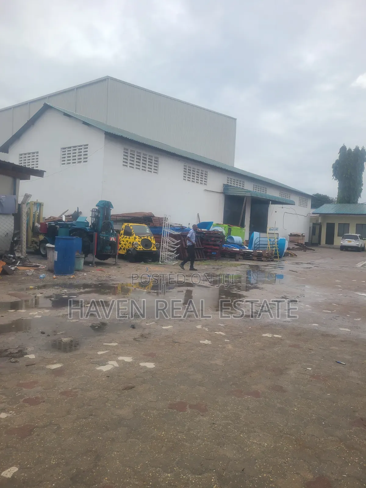 Godown for Rent at Sinza