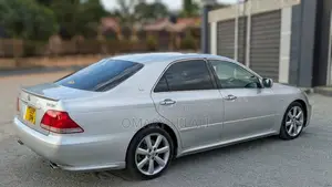 Toyota Crown 2004 Silver