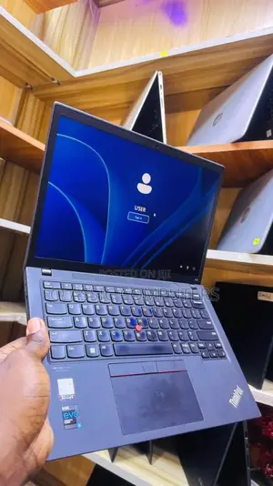 Laptop Lenovo 16GB Intel Core i5 SSD 512GB