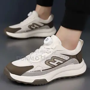 *Auto-Buckle Running Sneakers - Boa System*