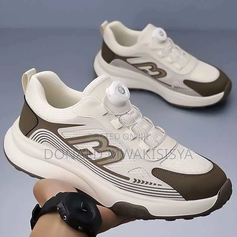 *Auto-Buckle Running Sneakers - Boa System*