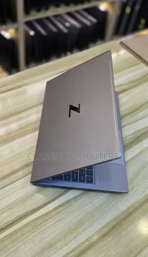 Laptop HP ZBook Firefly G9 32GB Intel Core i7 SSD 1T