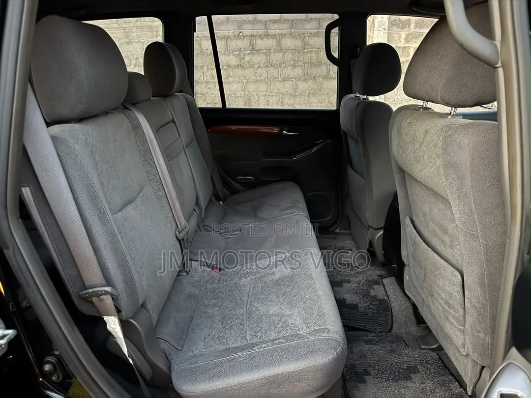 Toyota Land Cruiser Prado 2005 Black