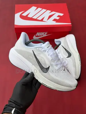 Nike Air Zoom Runner