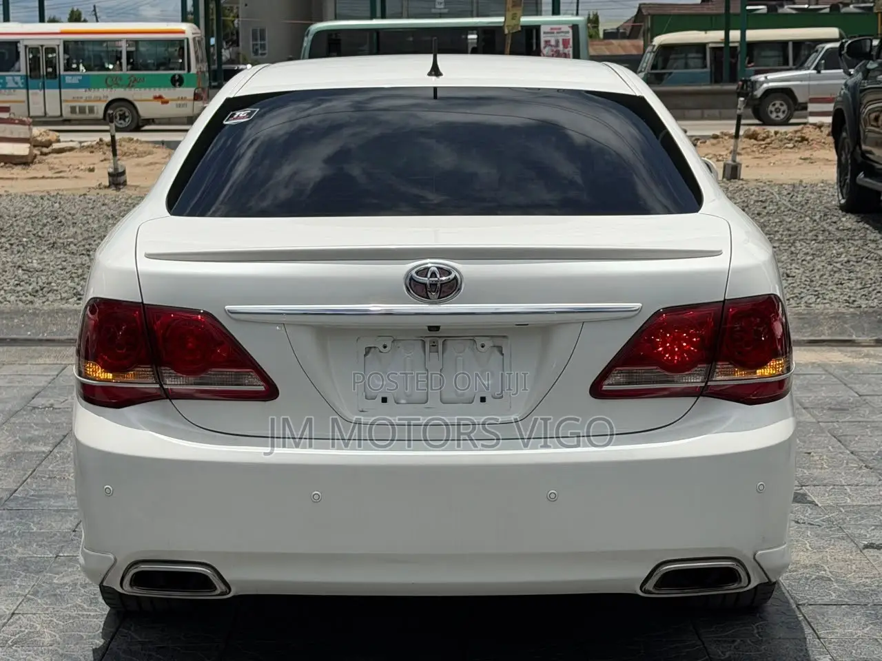 Toyota Crown 2009 White
