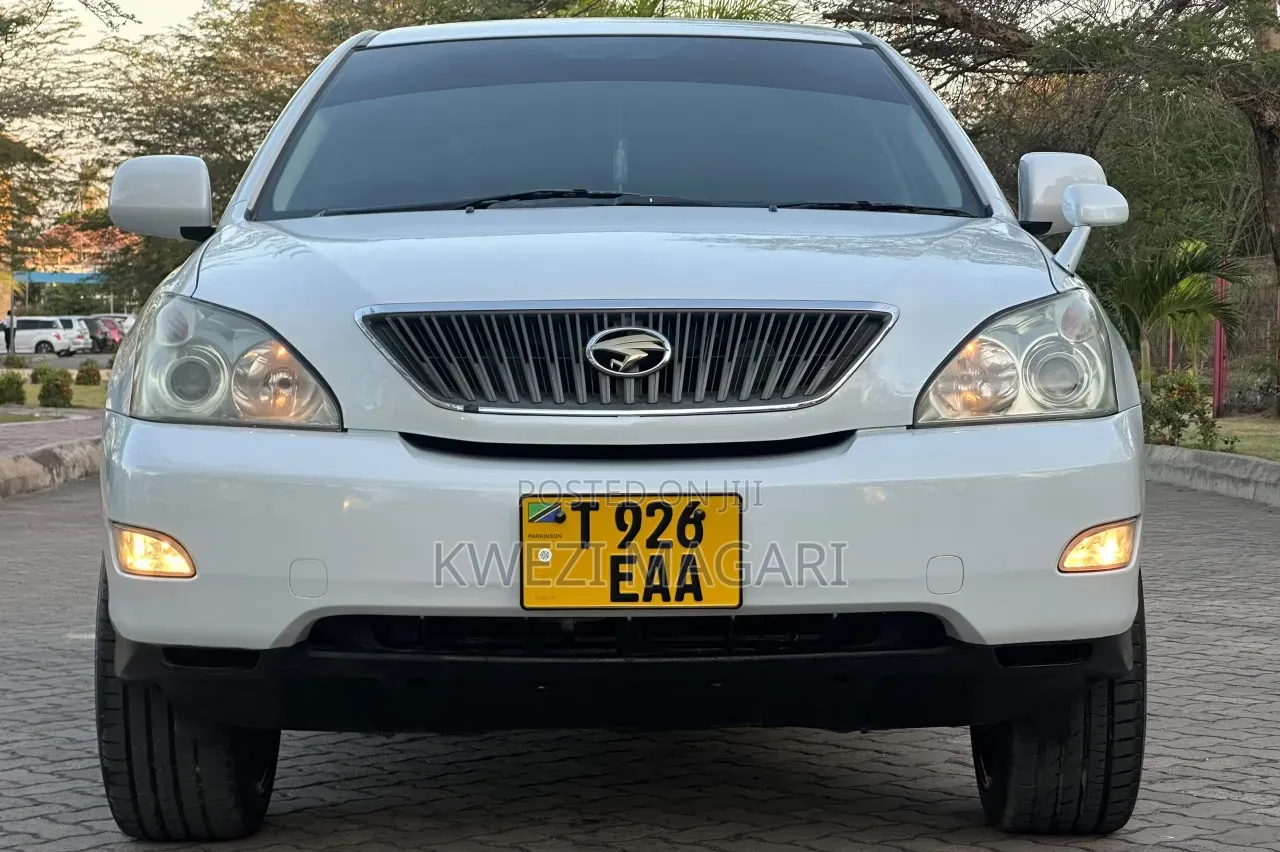 Toyota Harrier 2007 White